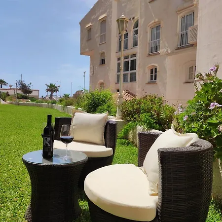 1 Bedroom Beachfront At Torecilla شقة *